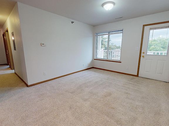 4th image of 1401 N Dakota Ave #6310645