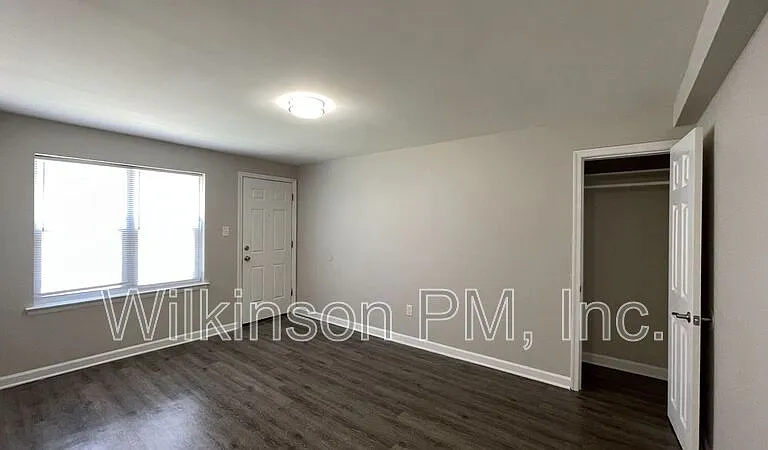 319 2nd Ave #104 — Photo 3