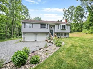 790 Pucker St, Coventry, CT 06238