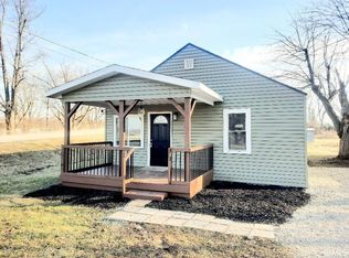 7617 E Piccadilly Rd, Muncie, IN 47302