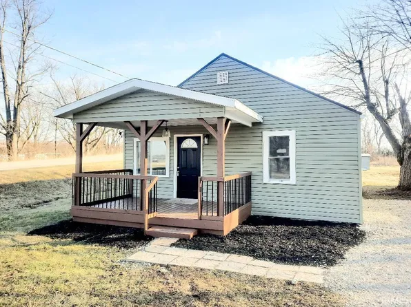 7617 E Piccadilly Rd, Muncie, IN 47302