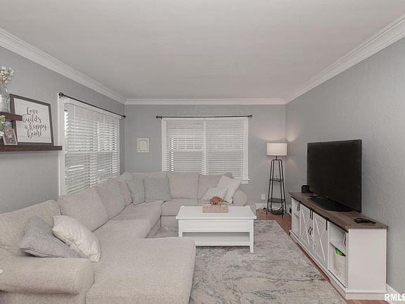 3rd image of 2030 Esplanade Ave