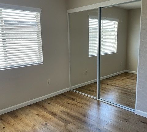 4th image of 810 S Magnolia Ave E