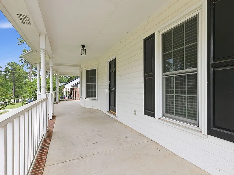 6824 Saint Julian Way — Photo 42