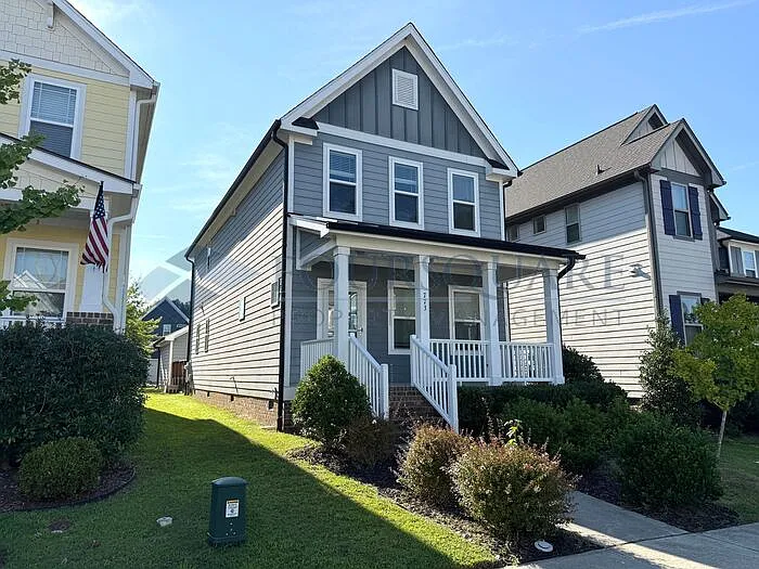 3 bed, 2.5 bath, 1855 sqft, $2,097 — Photo 2