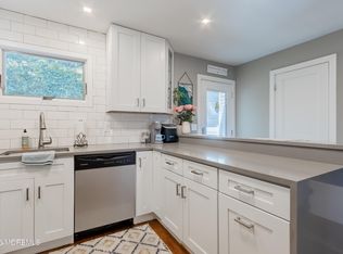 255 Shore Dr APT 15, Highlands, NJ 07732