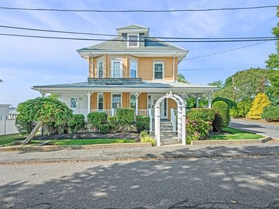 17 Pearl Rd, Nahant, MA, 01908