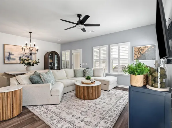 8702 Silver Perch Ln, North Charleston, SC 29420