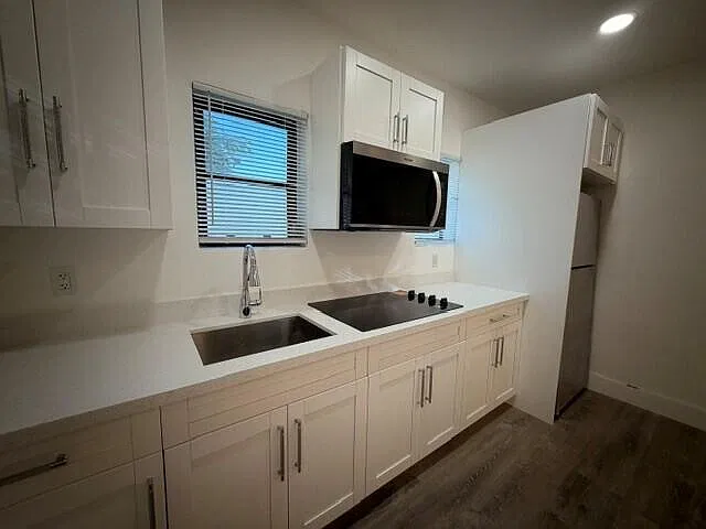 1 bed, 1.0 bath, 430 sqft, $2,000 — Photo 3