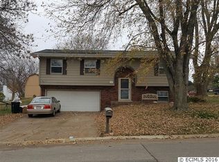 2380 Springreen Dr, Dubuque, IA 52002