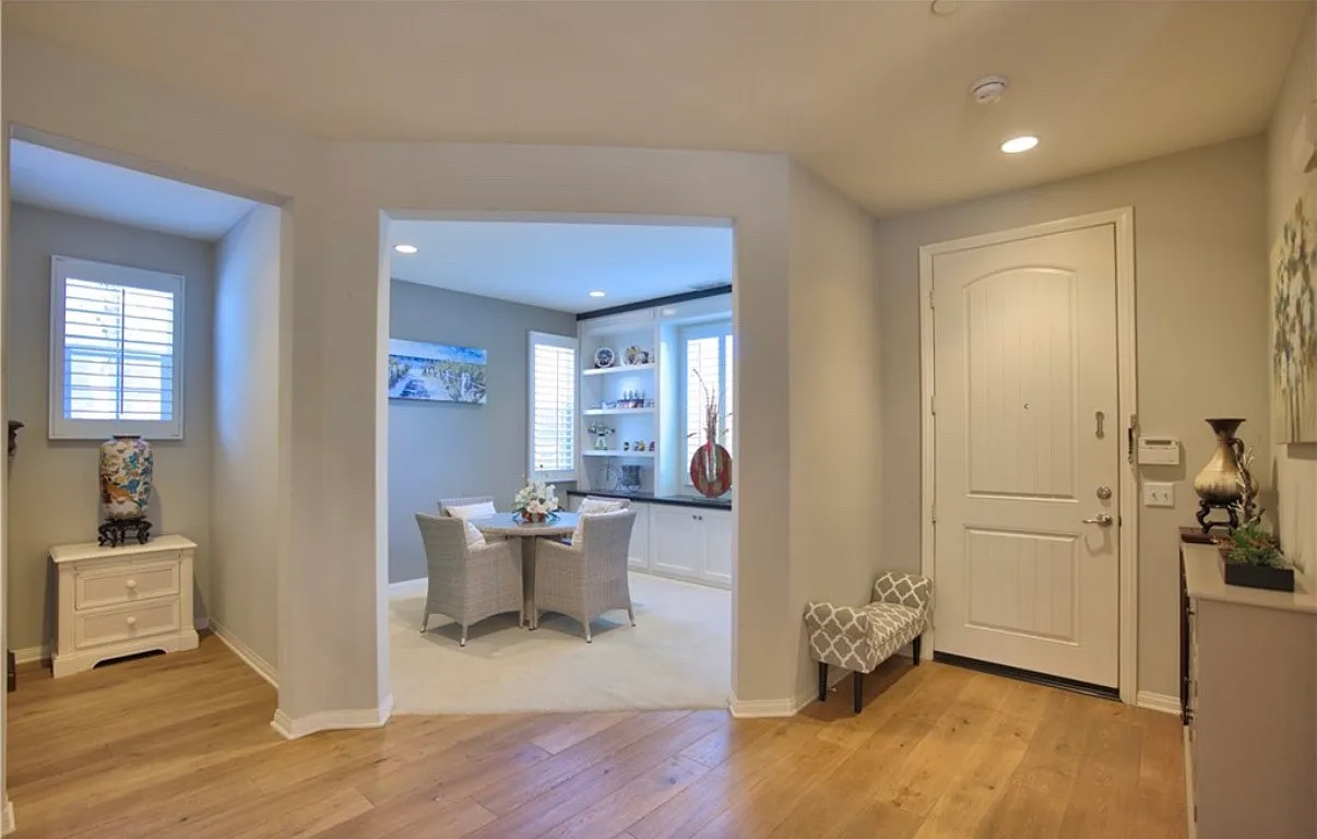 13072 Irisbend Ave — Photo 4