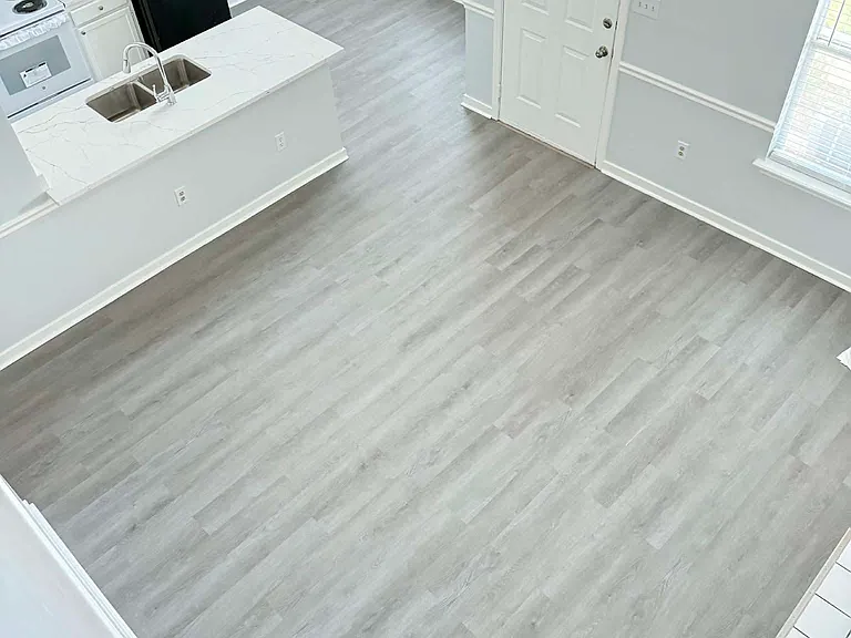 146 Ripon Ct — Photo 3