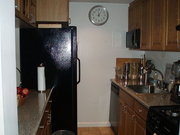 2nd image of 138 Beach 125th St APT 3F