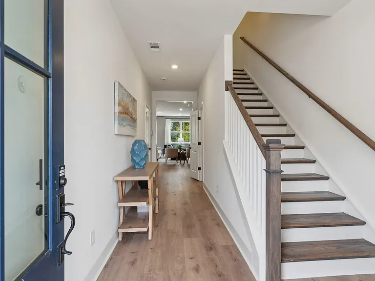 Mill Tree Ct — Photo 4