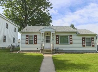 1108 Byron Ave, Waterloo, IA 50702