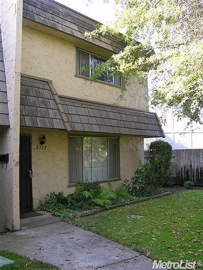 2nd image of 2332 Via Camino Ave