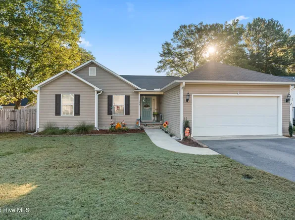 145 Woodgreen Lane, Aberdeen, NC 28315