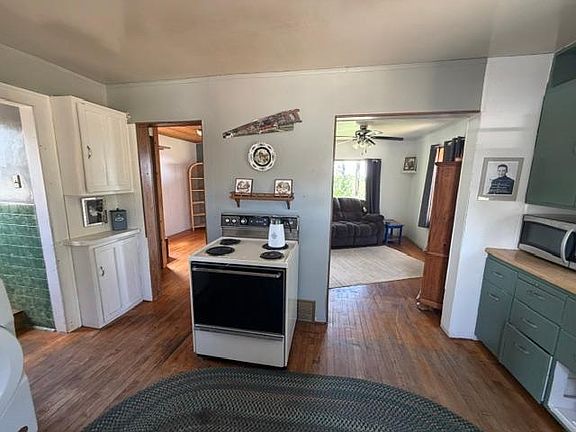 3rd image of 355 W Harvey St