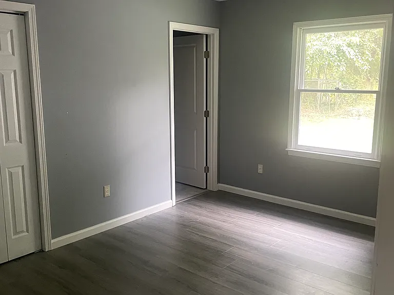 113 S Justice St — Photo 23