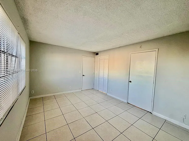 8750 N Sherman Cir #505 — Photo 11
