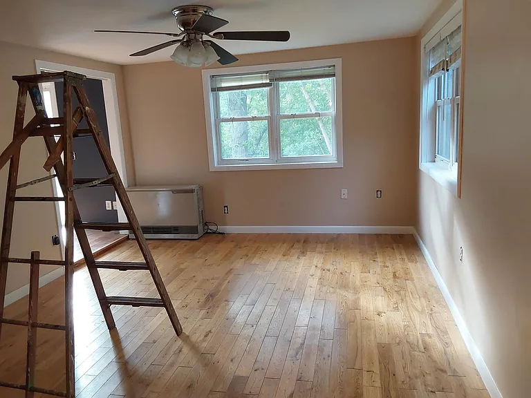 151 Buck St — Photo 8