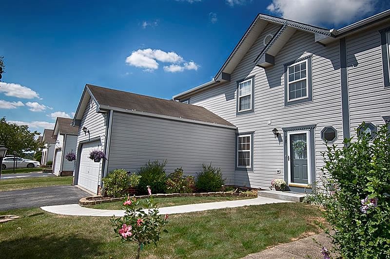 1st image of 781 Sunset Cir