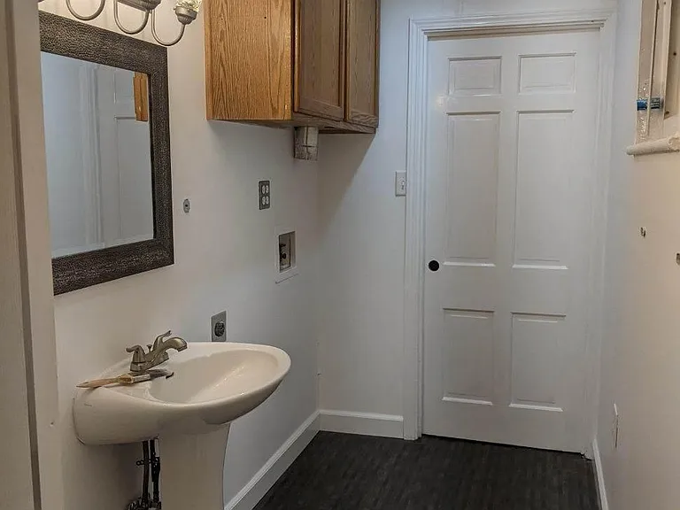 5496 Flotron Ave — Photo 1