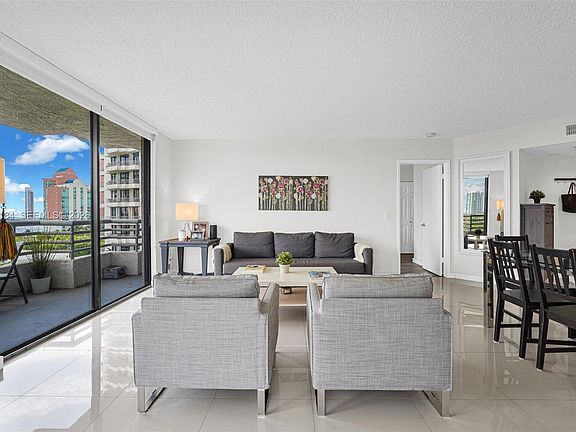 5th image of 3300 NE 191st St APT 1007