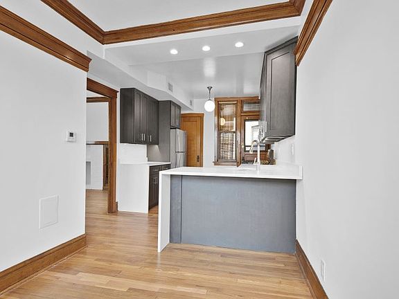 2nd image of 1400 W Warner Ave #2