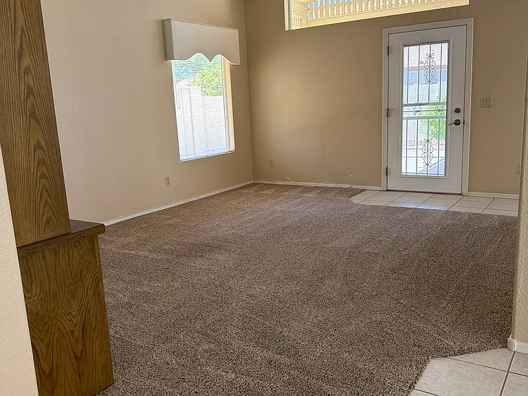 10622 W Mohawk Ln — Photo 15
