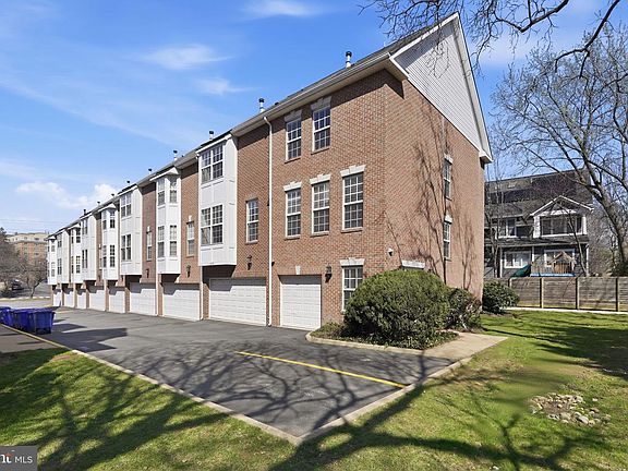 2nd image of 2322 Langston Blvd