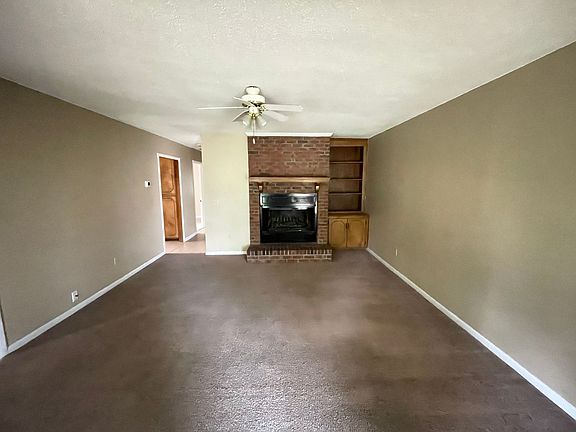 3rd image of 125 Wynn Rd