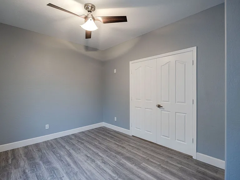 1546 E Nightingale Ln — Photo 31