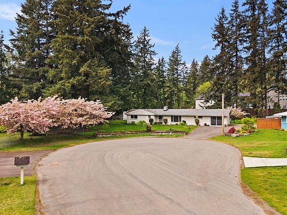2nd image of 15420 SE 144th Place