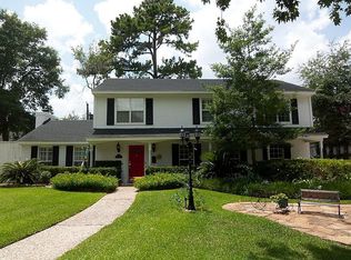 619 Rainwood Dr, Houston, TX 77079