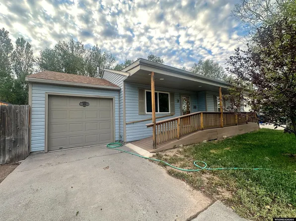 409 Spire Dr, Riverton, WY 82501