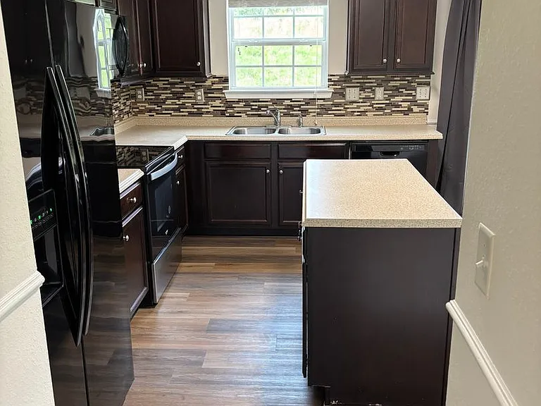 2703 Golden Rose Ln — Photo 4