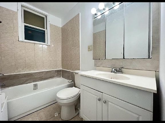 4th image of 66 W 18th St #F2