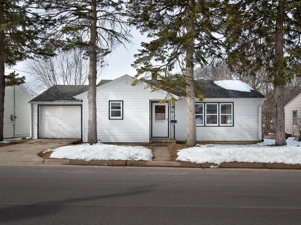 804 Spruce Dr, La Crescent, MN 55947