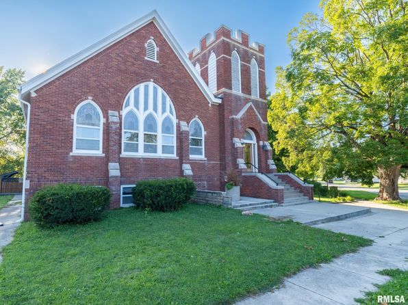413 Logan St, Emden, IL 62635