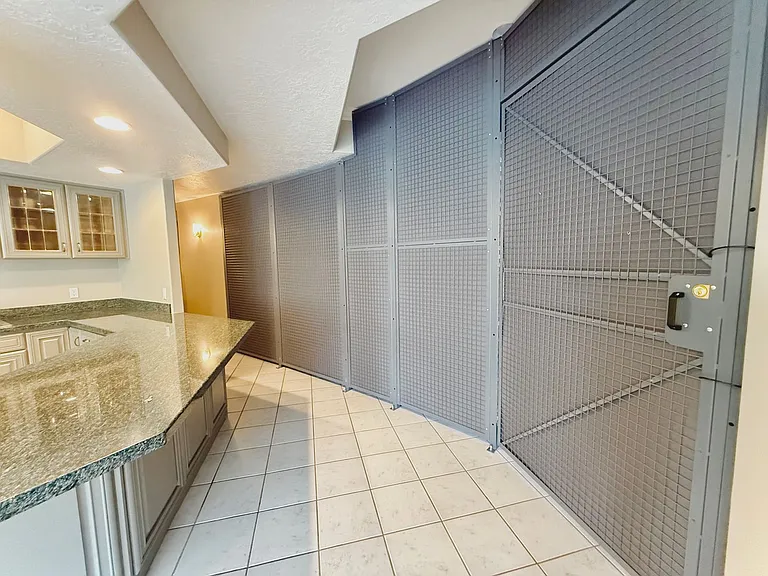 825 N Capitol Blvd — Photo 24