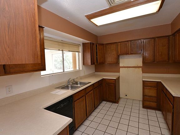 4th image of 12522 N 86th Ln