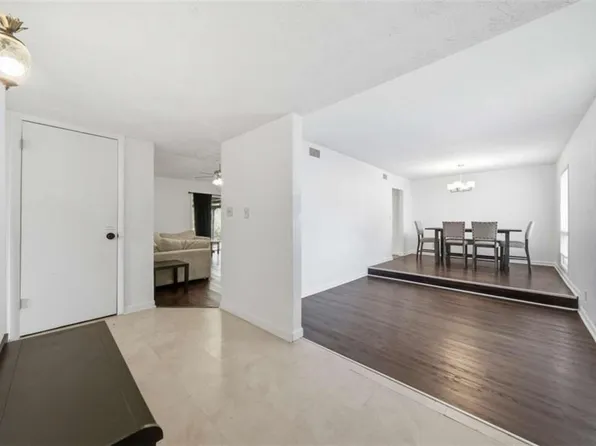 3250 Valley Bend Rd S, Atlanta, GA 30349
