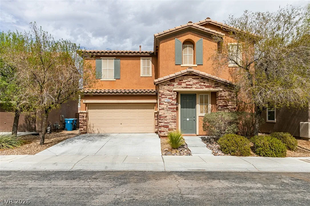 4 bed, 2.5 bath, 1831 sqft, $2,050 — Photo 1