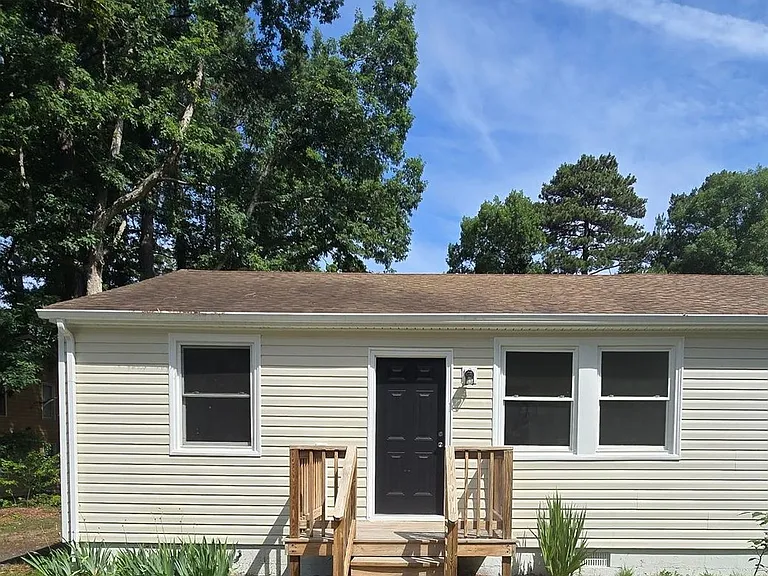 4422 Baxter Rd — Photo 1
