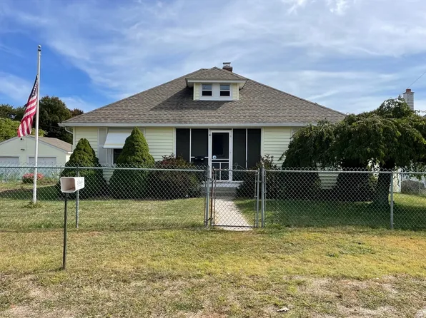 172-174 Cedar St, Ludlow, MA 01056