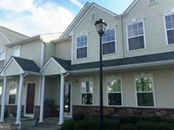 104 Jamestown Blvd #104, Hammonton, NJ 08037
