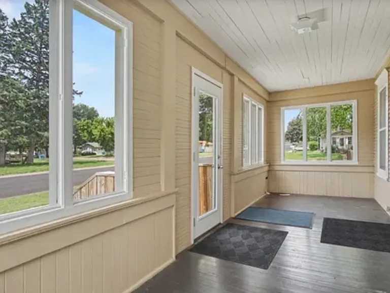 618 N Lincoln Ave — Photo 2