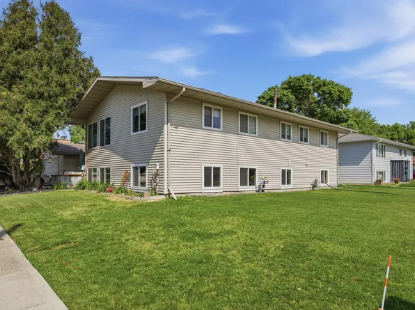 1014 24th Ave S, Moorhead, MN 56560