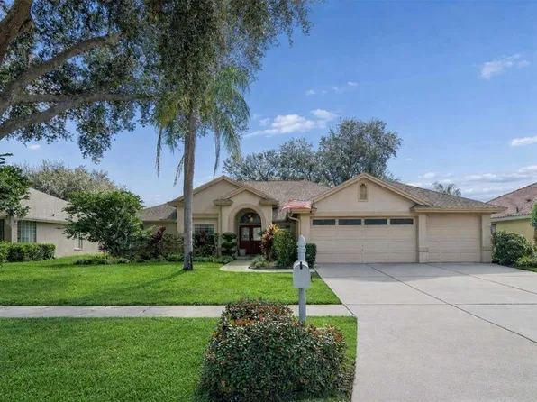 16711 Longleat Dr, Lutz, FL 33549